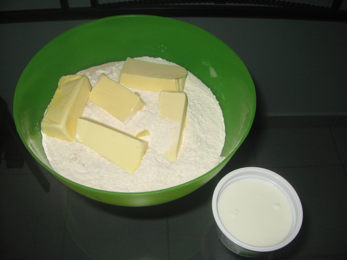 How to Make a Hungarian Christmas Cake Poppy Seed or Walnut Roll