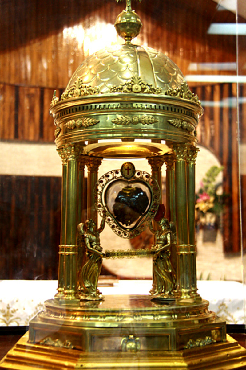 Close Encounter of the Relic Kind St. Camillus' Heart Relic HubPages