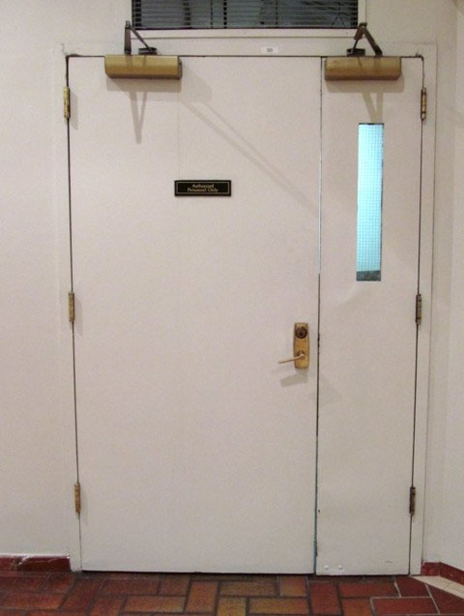 How to Lock an Uneven Pair of Doors Dengarden