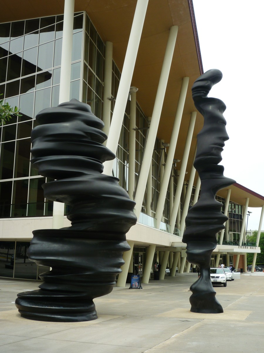 Viewing the Fantastic Artist Sculptures and Sculptural Art in Downtown