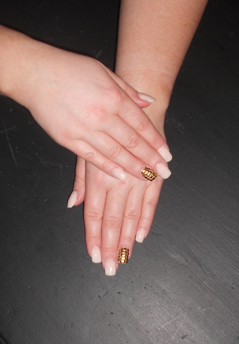 Learn How To Apply Acrylic Nails hubpages