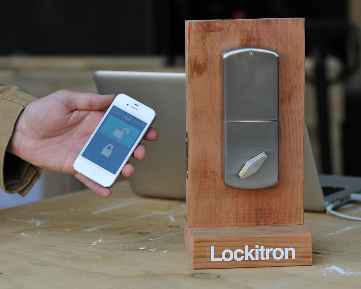 iPhone Controlled Door Locks 3 Amazing Smartphone Deadbolts Have
