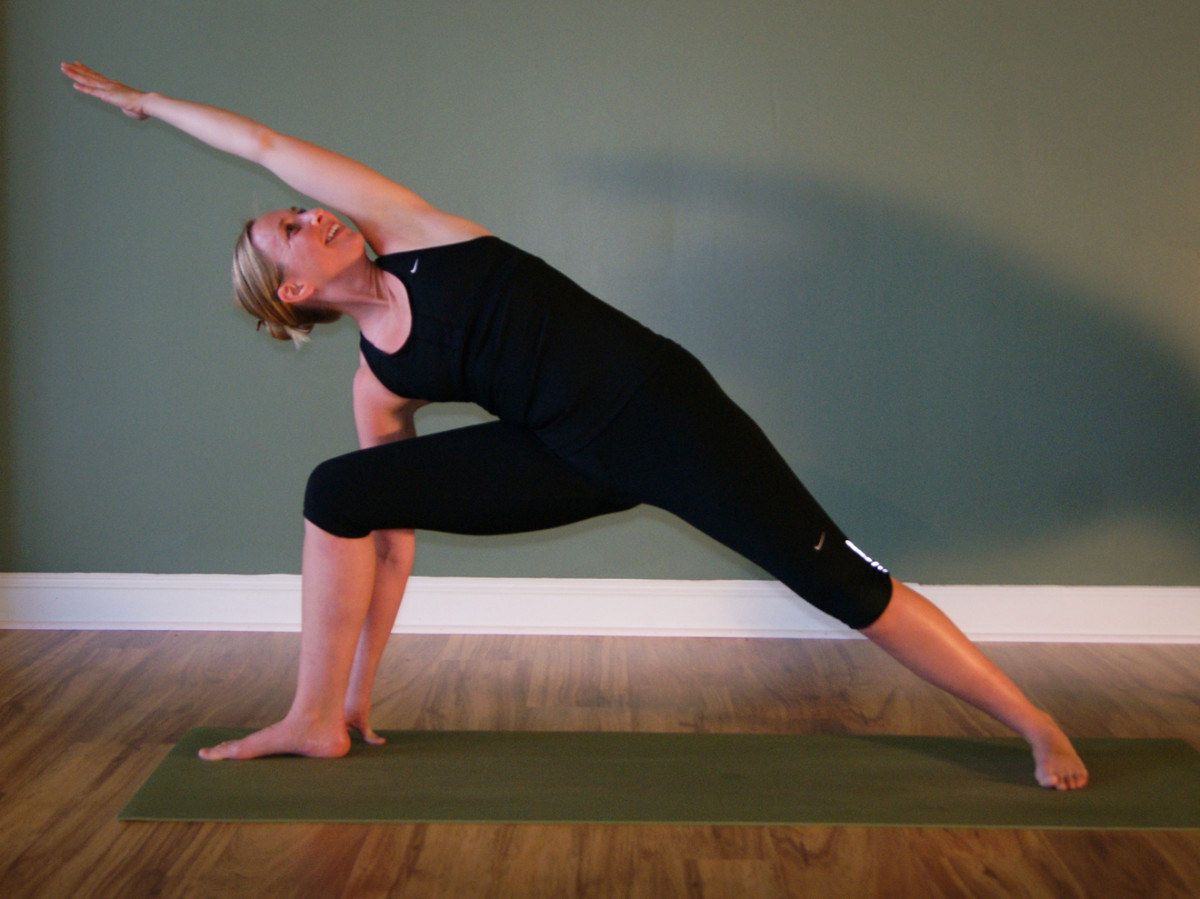 Practicing Yoga at Home A 30 Day Yoga Challenge CalorieBee