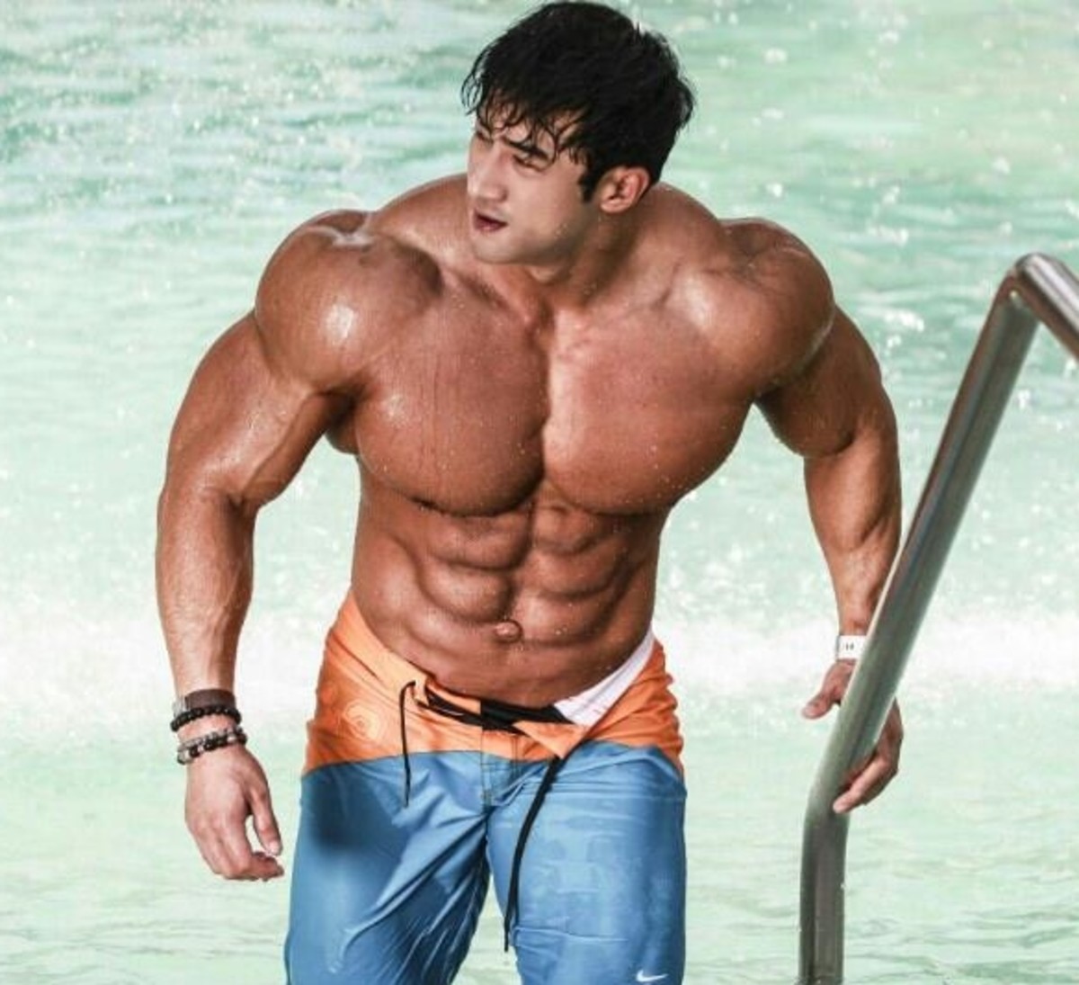 Hwang Chul Soon Korean Bodybuilder and Fitness Model HowTheyPlay