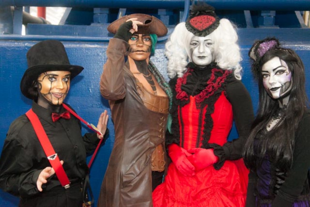 Costume Ideas for Groups of Three or More Holidappy