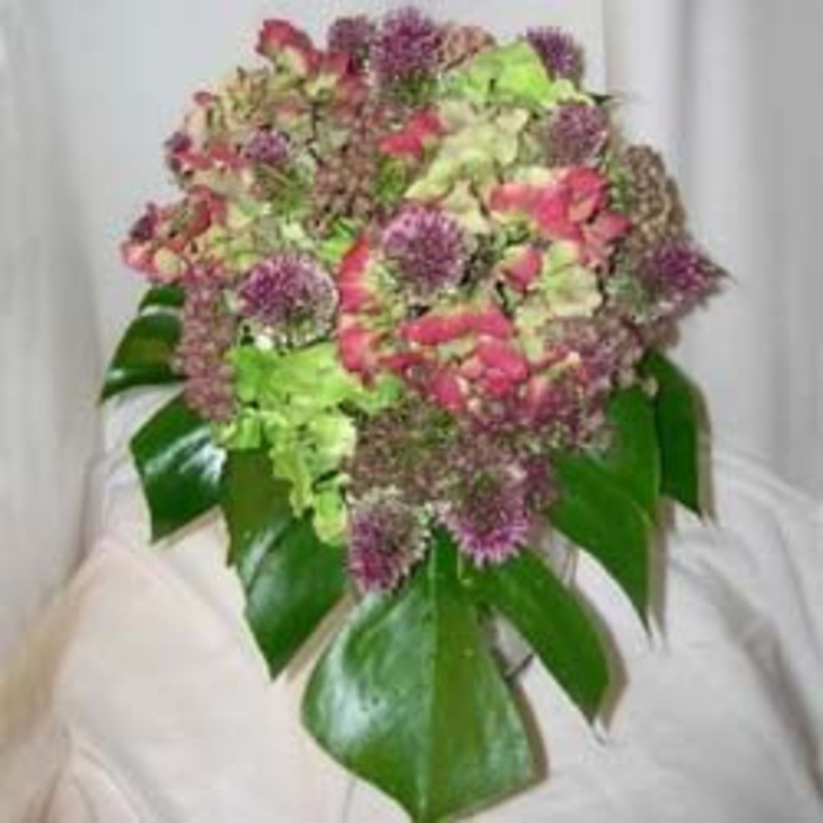 10 of the Most Popular Wedding Flowers, and What You Should Know Before