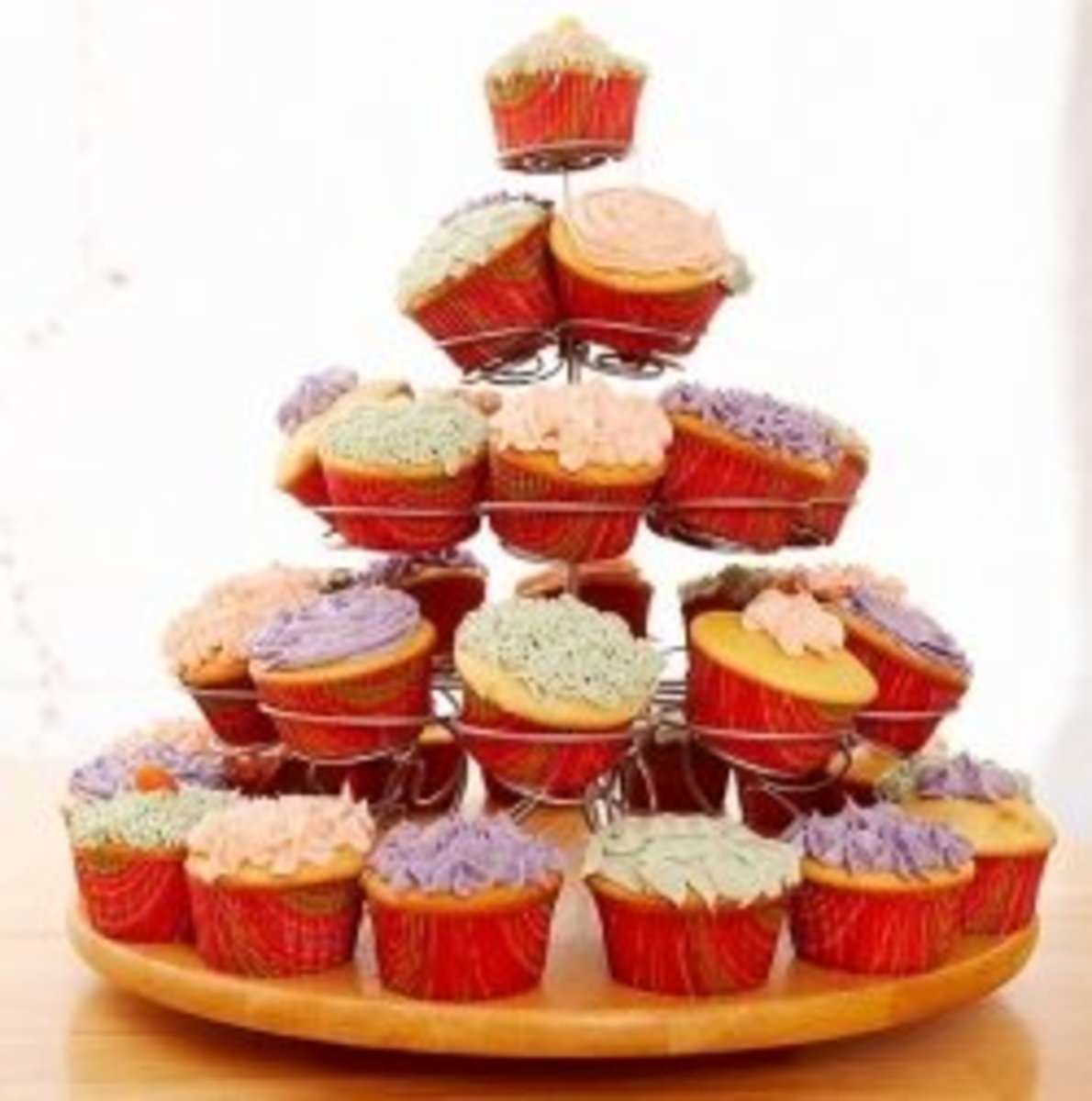 How to Display Cupcakes Cute Ways to Present and Serve your Cupcakes