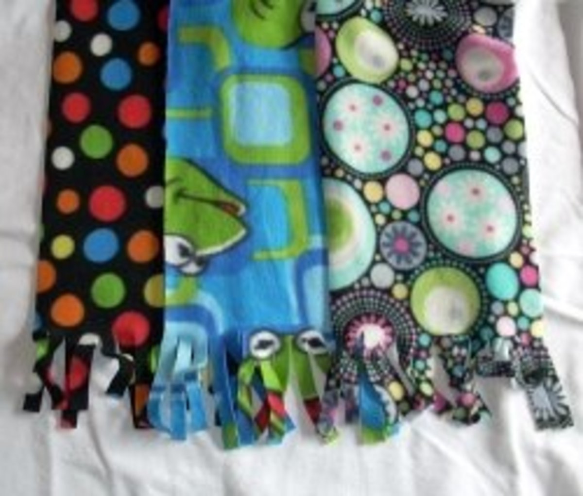How to Make a Fleece Scarf