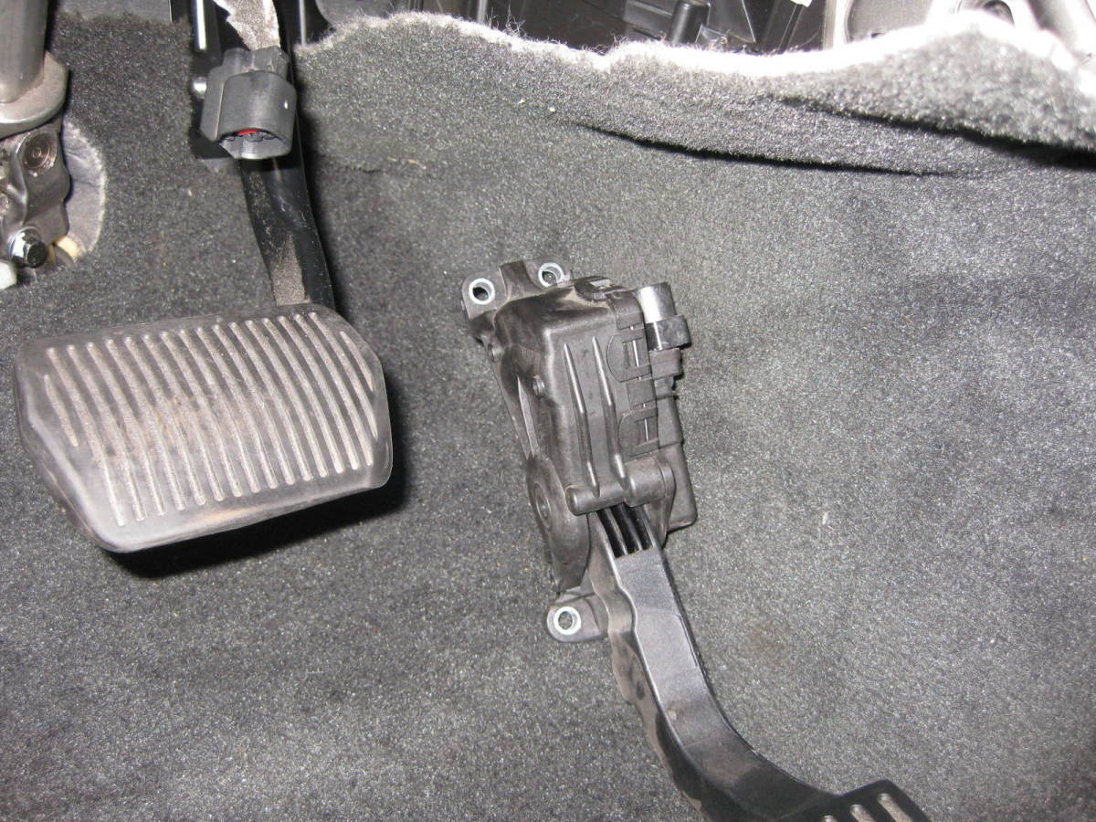 How to Replace Volvo S40 or V50 Cabin Air Filter HubPages