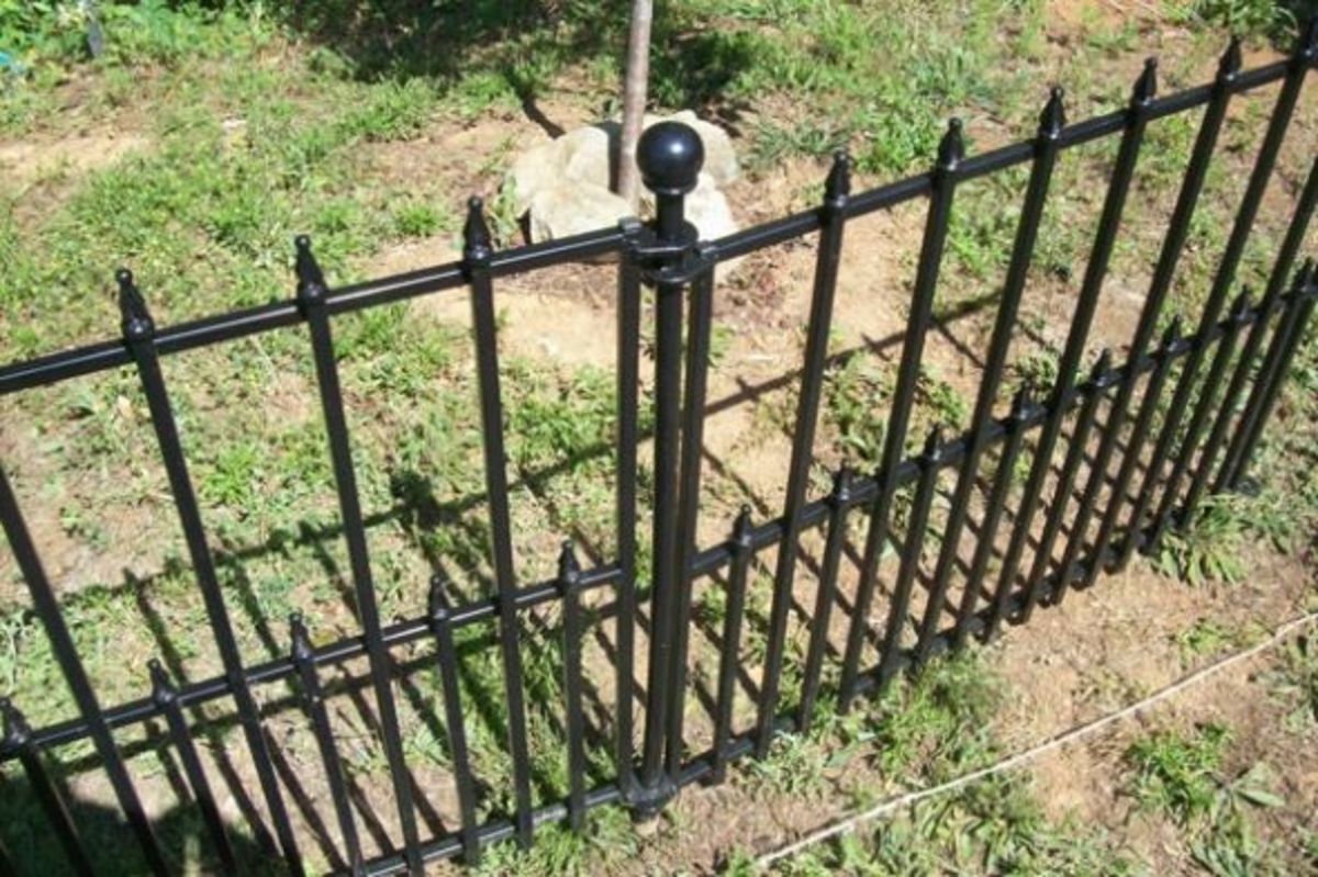 How to Install Empire Fencing From Lowe's Dengarden