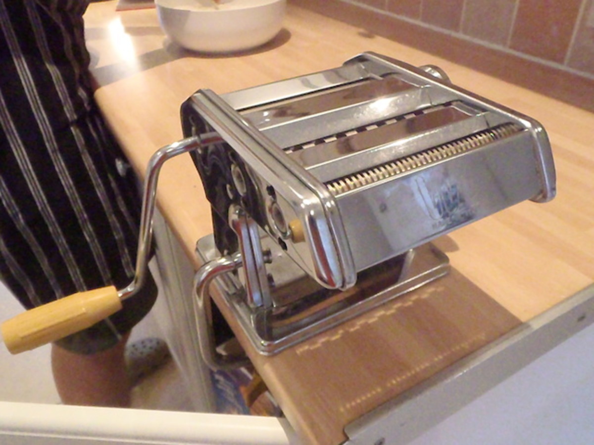 Making Pasta with a Pasta Machine Plus a Recipe | HubPages