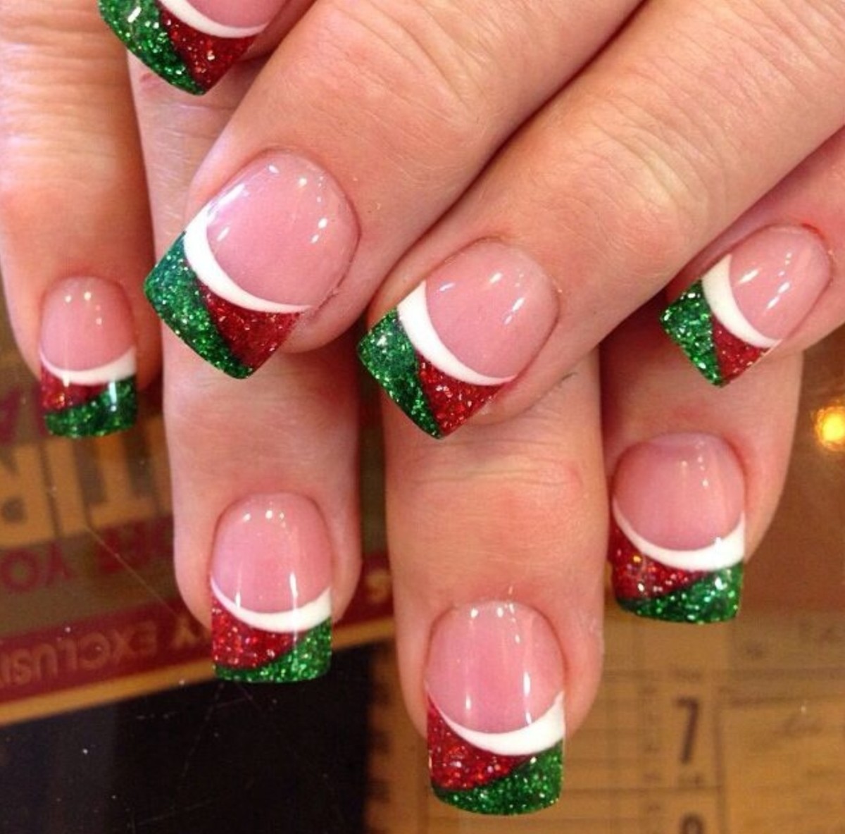 20 Awesome Holiday Nail Designs for Short Nails Bellatory