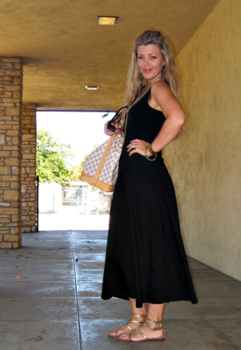 How to Accessorize a Black Dress HubPages