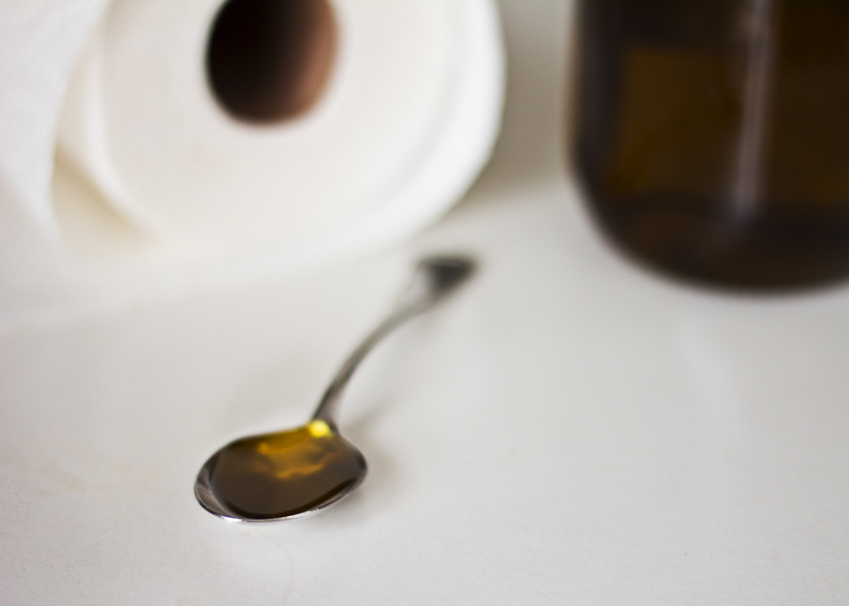 How to Treat an Itchy Ear Canal HealDove