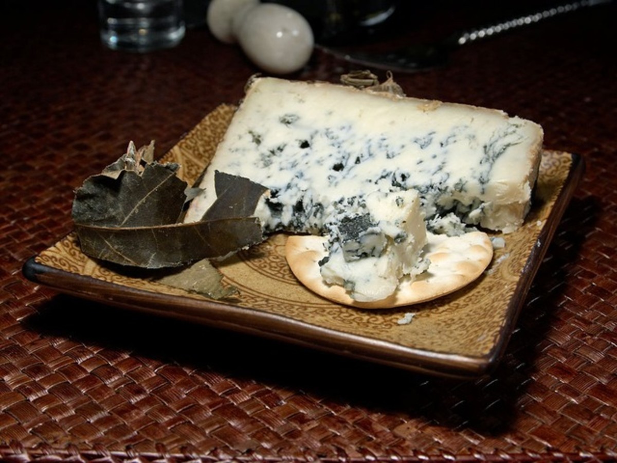 From Mild to Strong How to Select the Best Blue Cheese Delishably