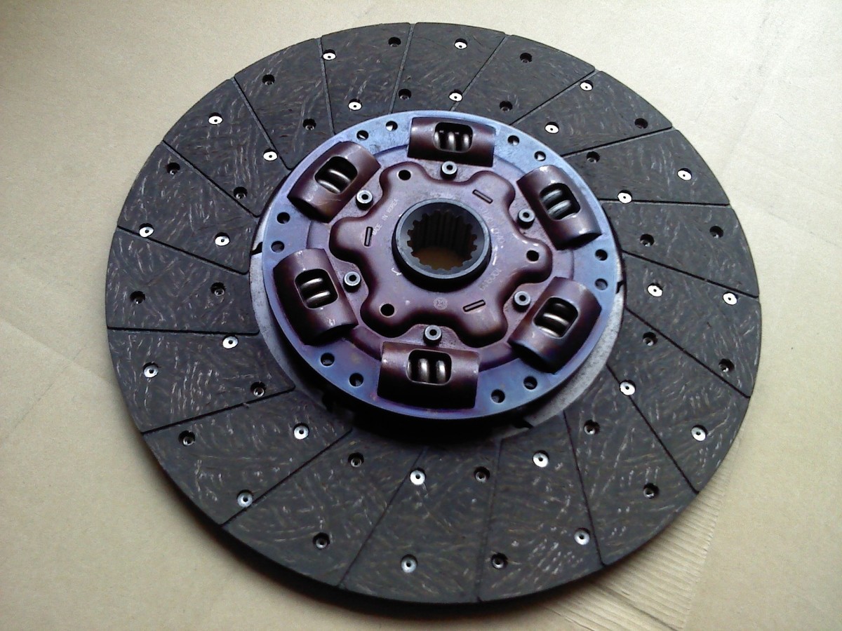 Symptoms of a Bad Clutch AxleAddict