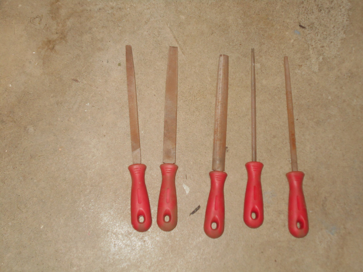 How to Paint Outdoor Metal Railings and Light Poles Dengarden