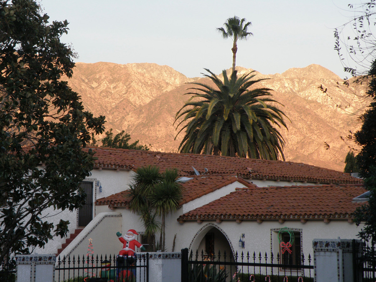 What Are the Pros and Cons of Living in Los Angeles, CA? ToughNickel