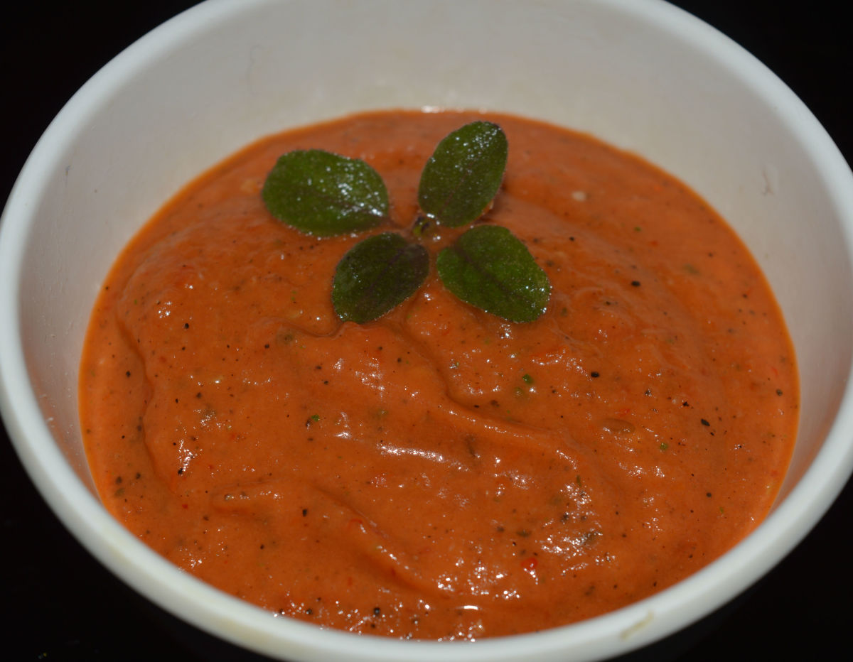 How to Make Fried Tomato and Garlic Dip or Sauce Delishably