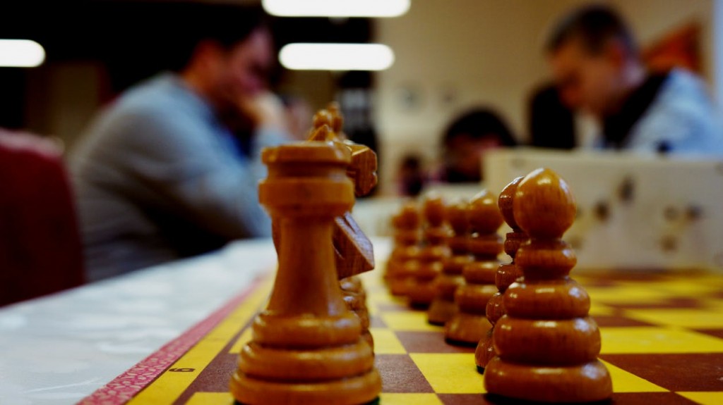 The Chess Board and Chess Online What it Means to Play Chess and