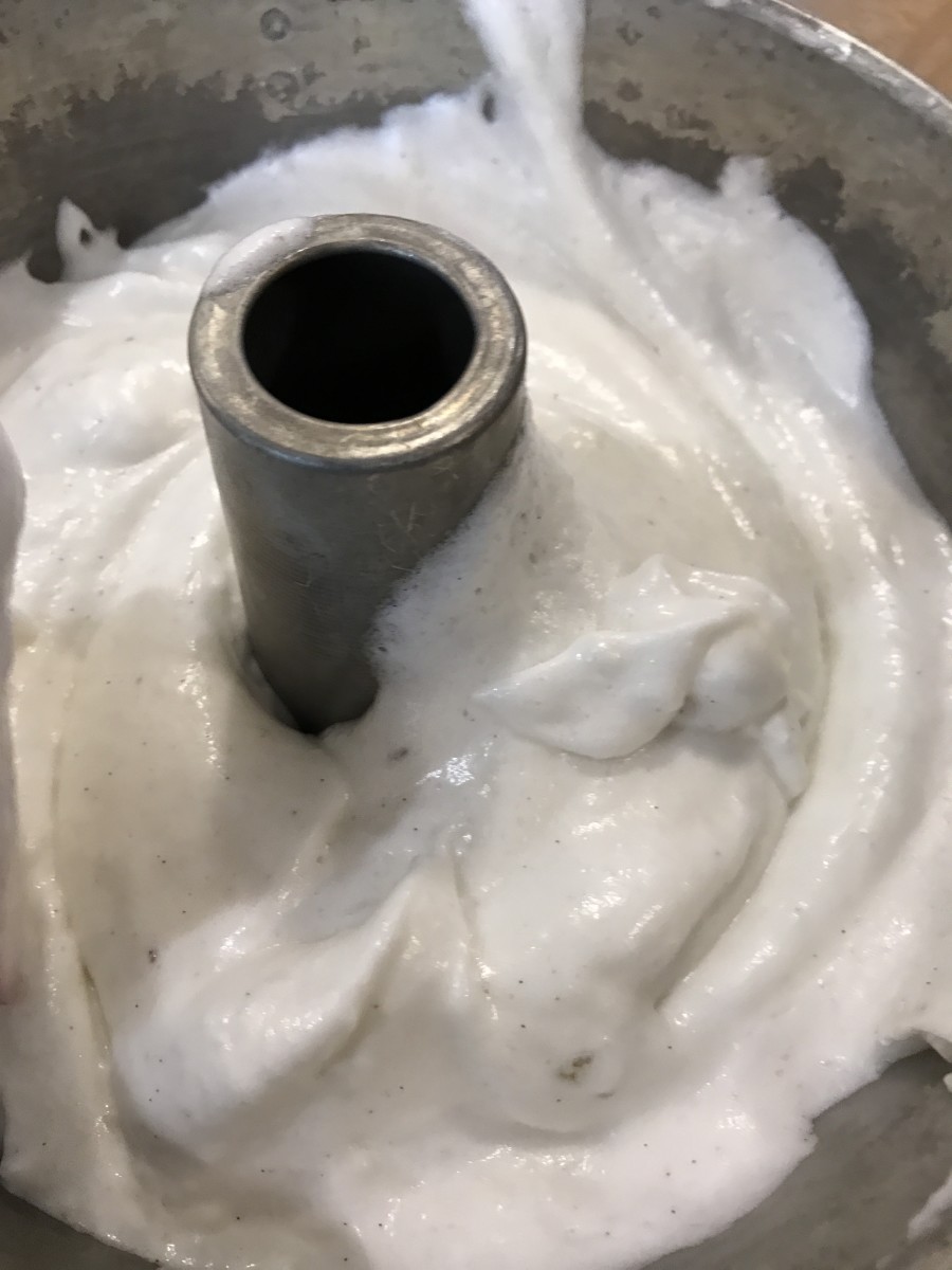 Homemade Vanilla Bean Angel Food Cake Delishably