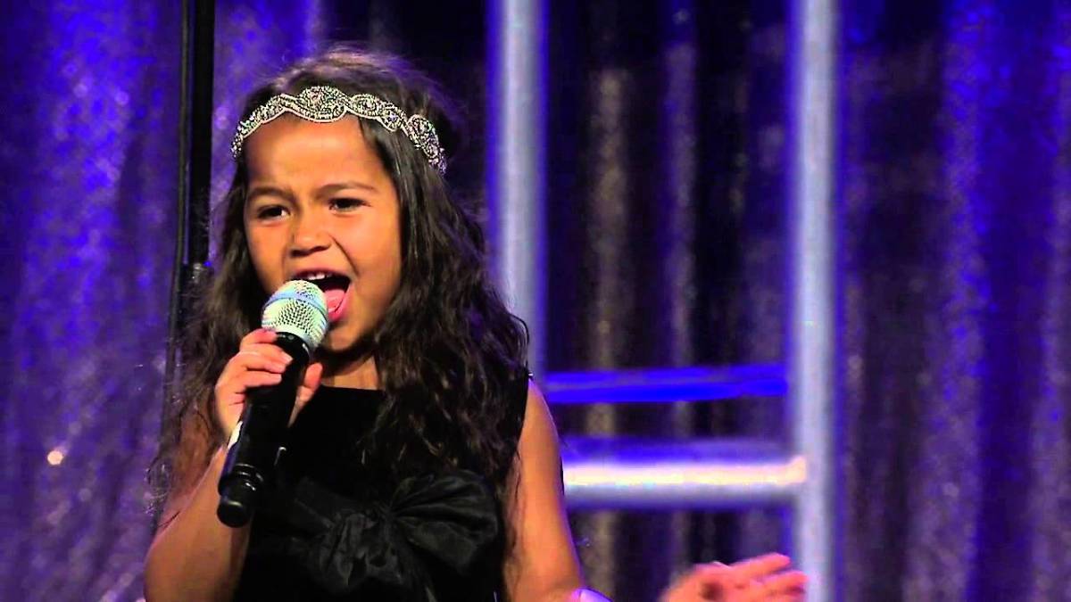 Top 5 Phenomenal and Incredibly Talented Female Kid Singers on Youtube