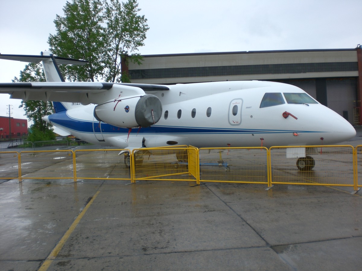 Visiting Aéroport Montréal SaintHubert Longueuil / Montreal Saint
