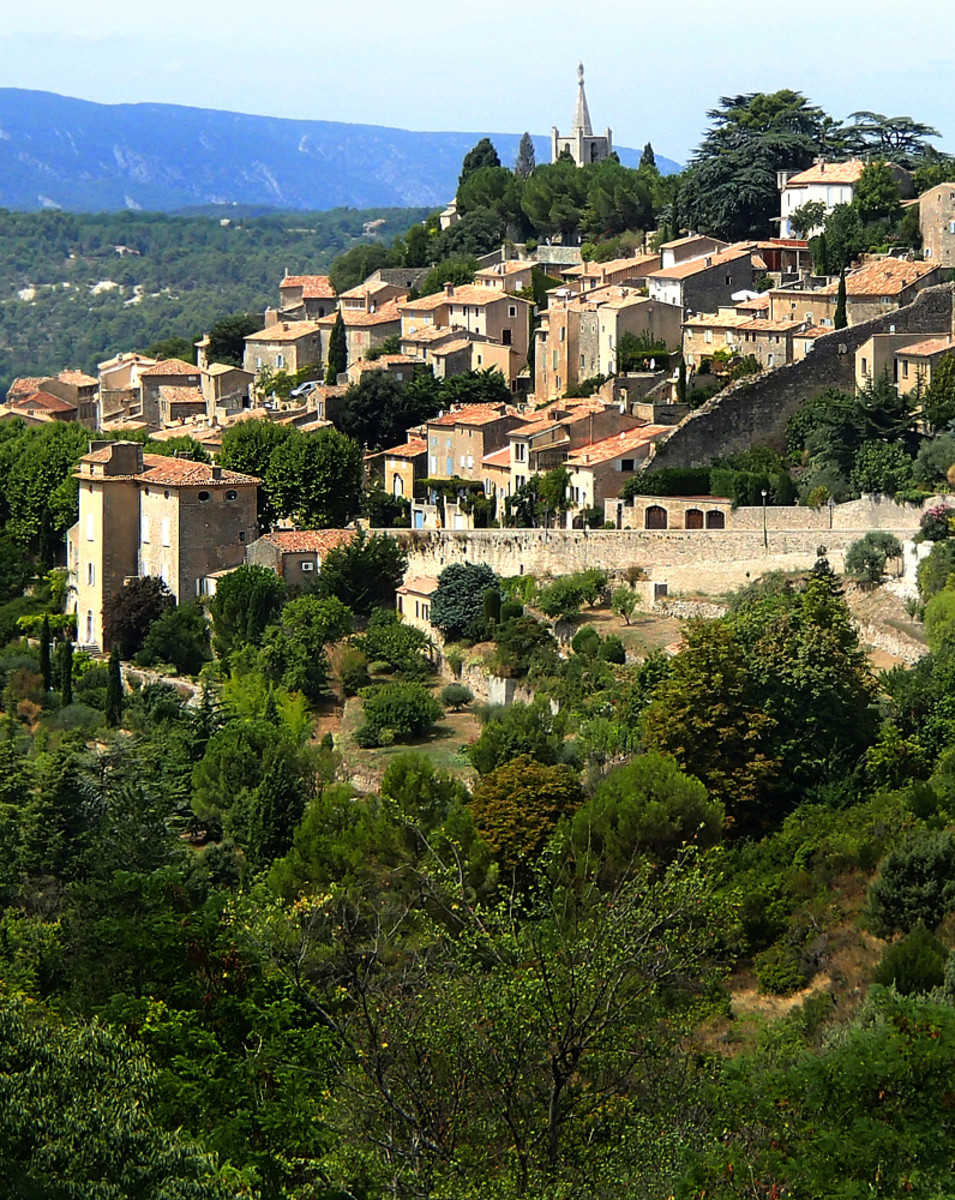 Provence, France 7 Amazing Perched Villages to Visit This Summer