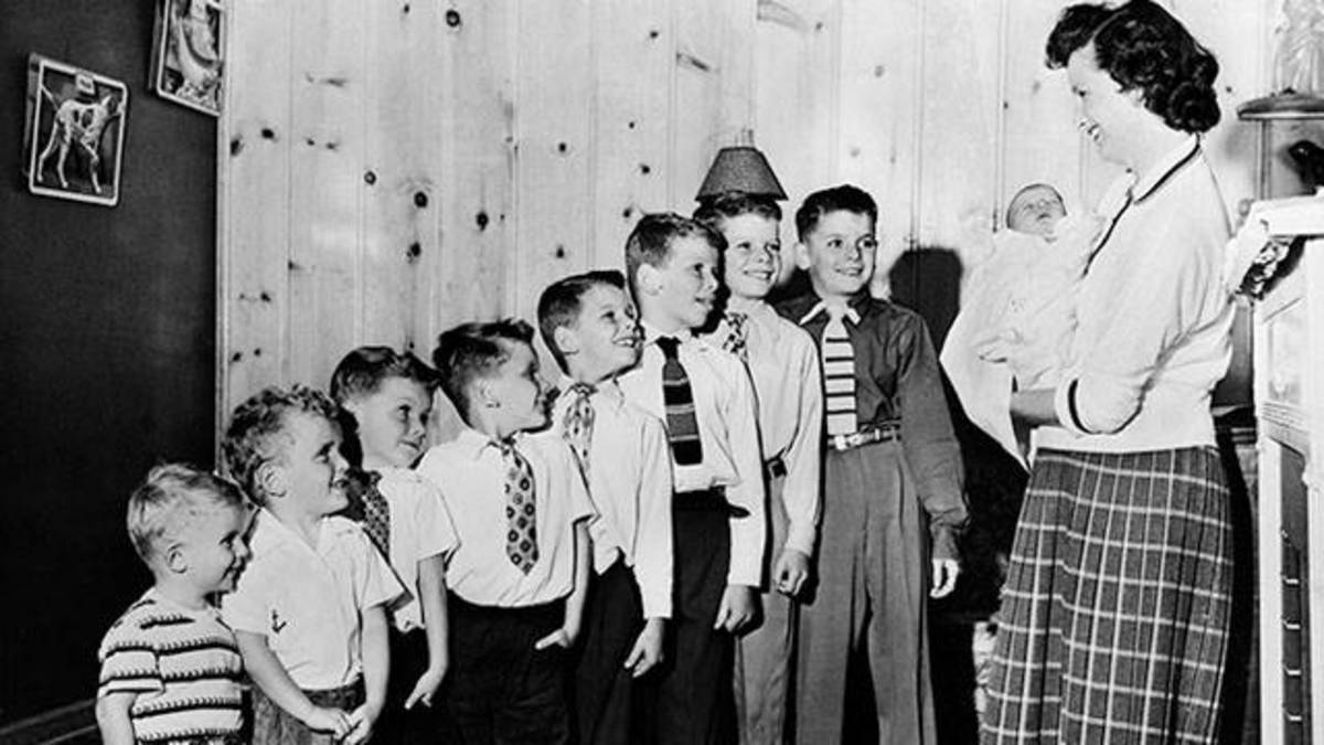 The Bell Jar and the Societal Expectations of Women in the 1950s HubPages