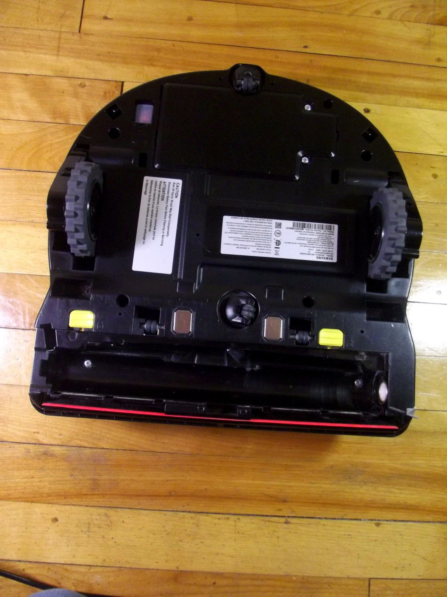 Review of the Samsung Powerbot R7040 Robotic Vacuum Dengarden