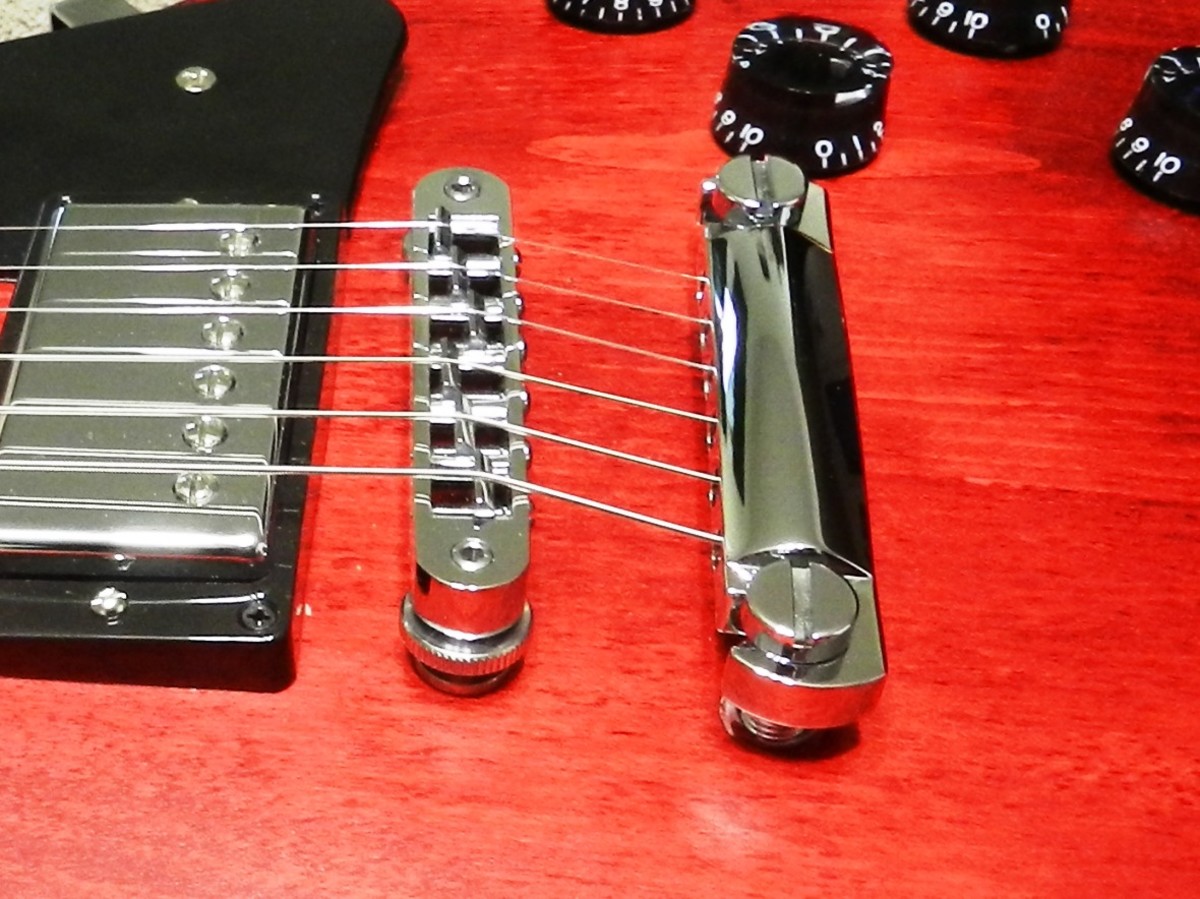 Electric Guitar Bridge Types Which is Right for You? Spinditty