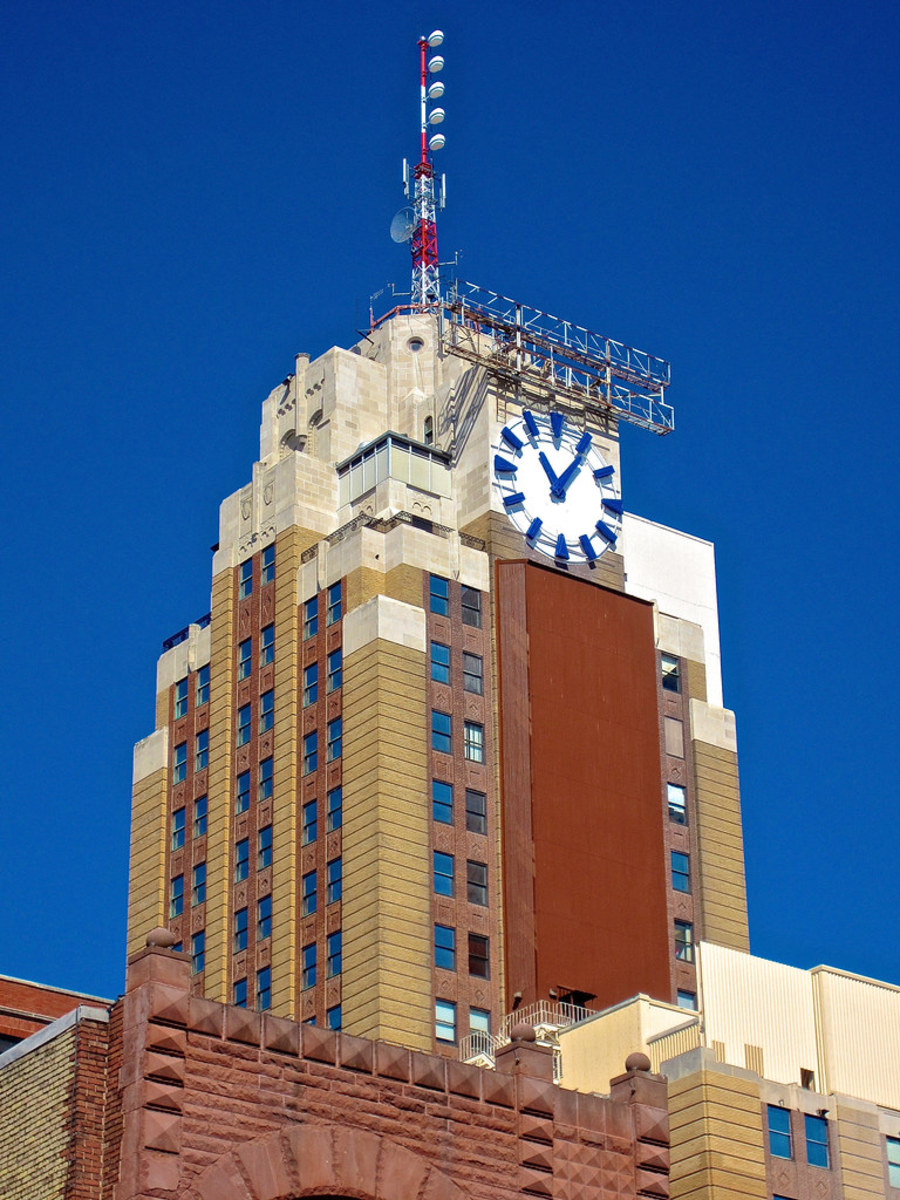 The Race for the Tallest Building a Comparison between Lansing and New