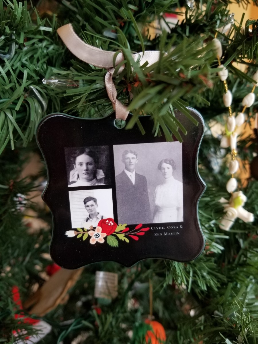 A Family History Christmas Tree Holidappy