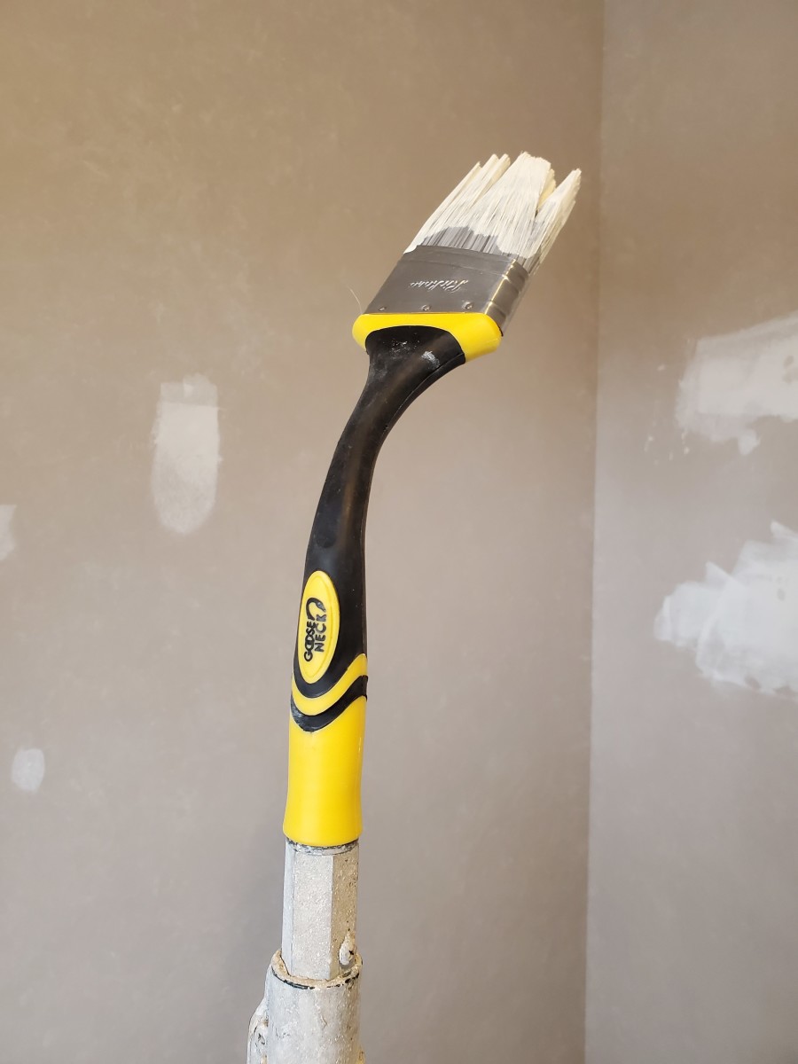 My Review of the Goose Neck Extendable Paint Brush Dengarden