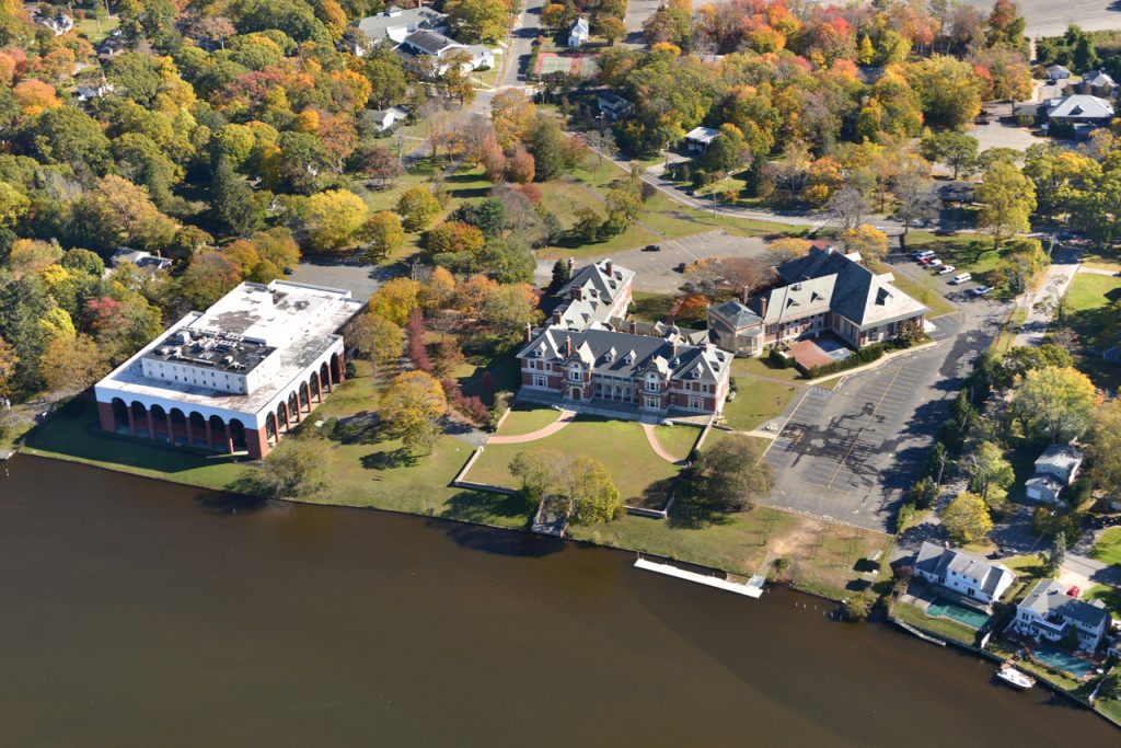 What will of what was the Dowling College campus in Oakdale