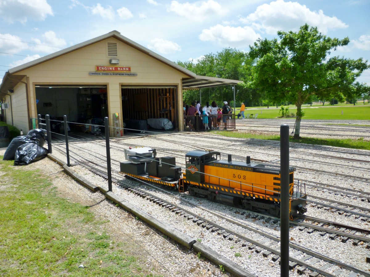 Zube Park Houston Live Steamers Miniature Train Ride! WanderWisdom