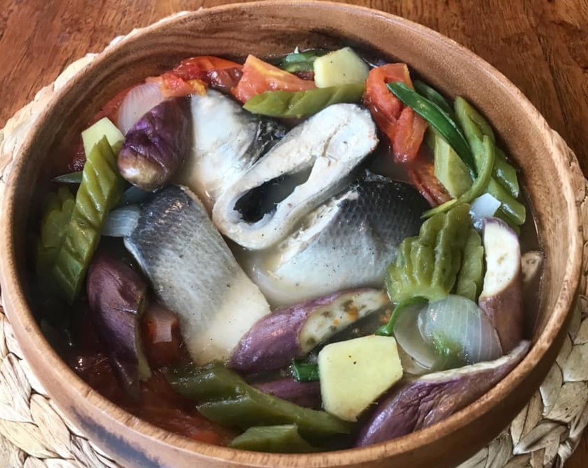 Paksiw na Isda (Filipino Fish Stew in Vinegar) | Delishably