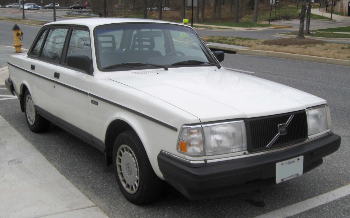 Can't Afford a New Car? 10 Cheap Old Cars That Will Last Forever
