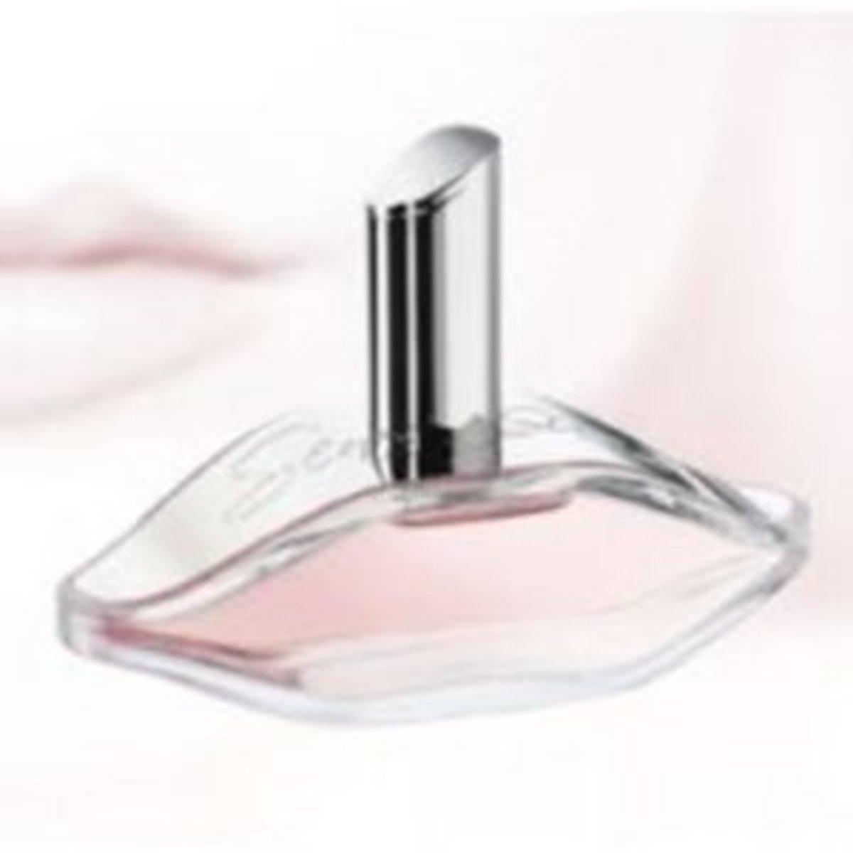 Top 10 Seductive Perfumes for Women That Will Make You Irresistible to