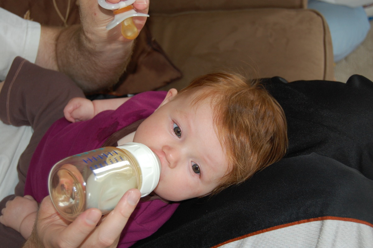 Baby Feeding Problems Refusing To Drink Milk 3 Month Old Baby Feeding