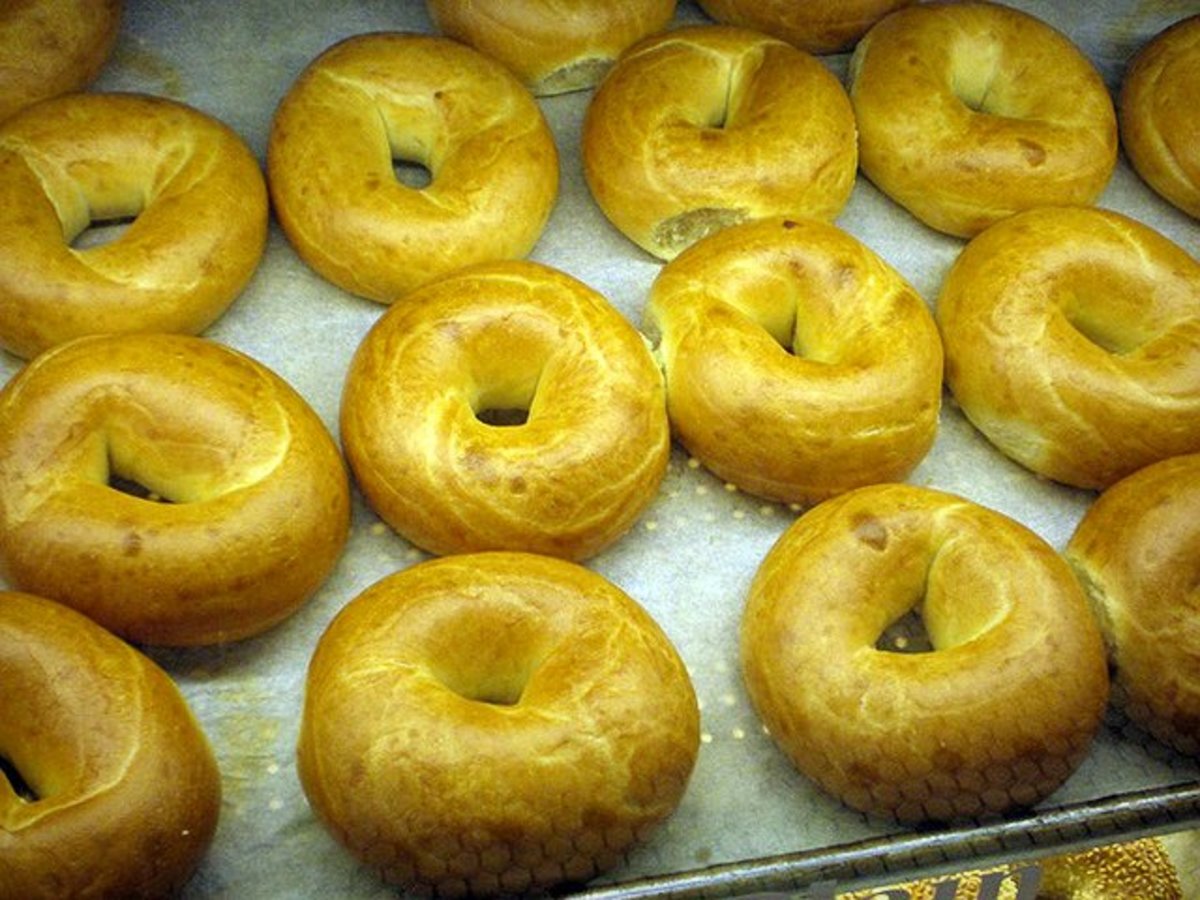 Easy Hand Rolled Water Bagel Recipe Delishably