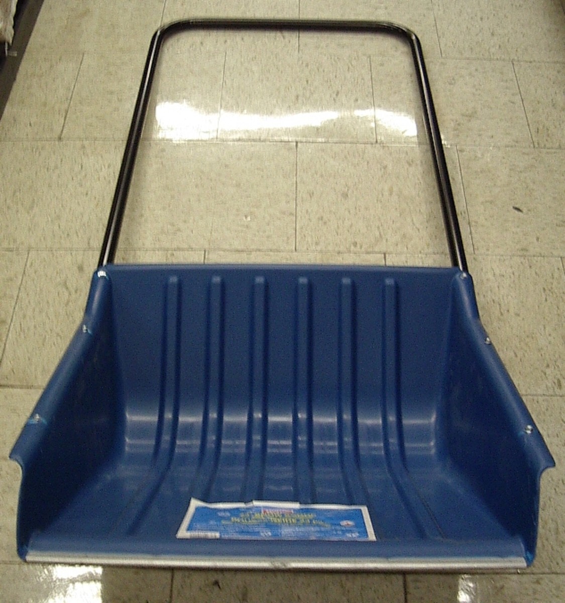 Shovel Snow the Canadian Way; Scoop it or Pull and Push it HubPages