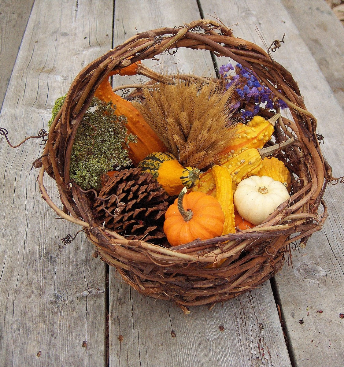 How to Make a Grapevine Basket
