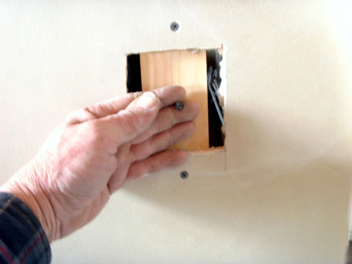 Sheetrock Repair How to Patch and Repair Holes in Drywall Dengarden