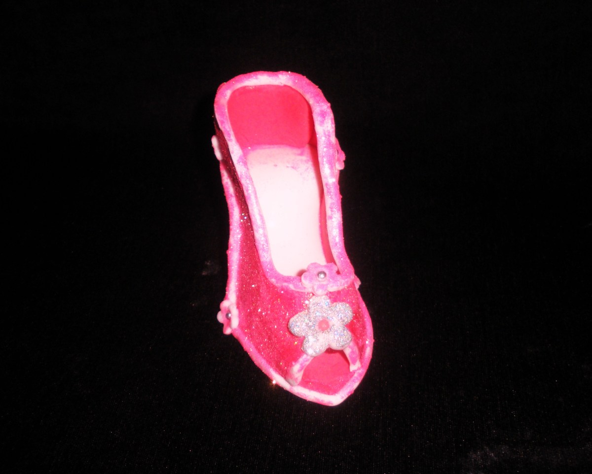 Edible Glitter and Edible Glitter Spray For Cakes and Cookie Decorating