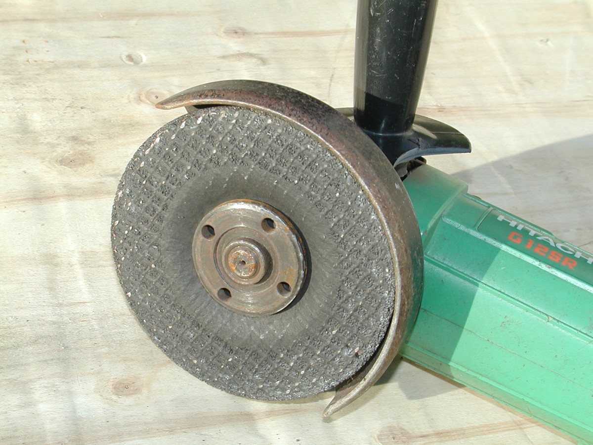 Using an Angle Grinder Safely for Cutting and Grinding Dengarden