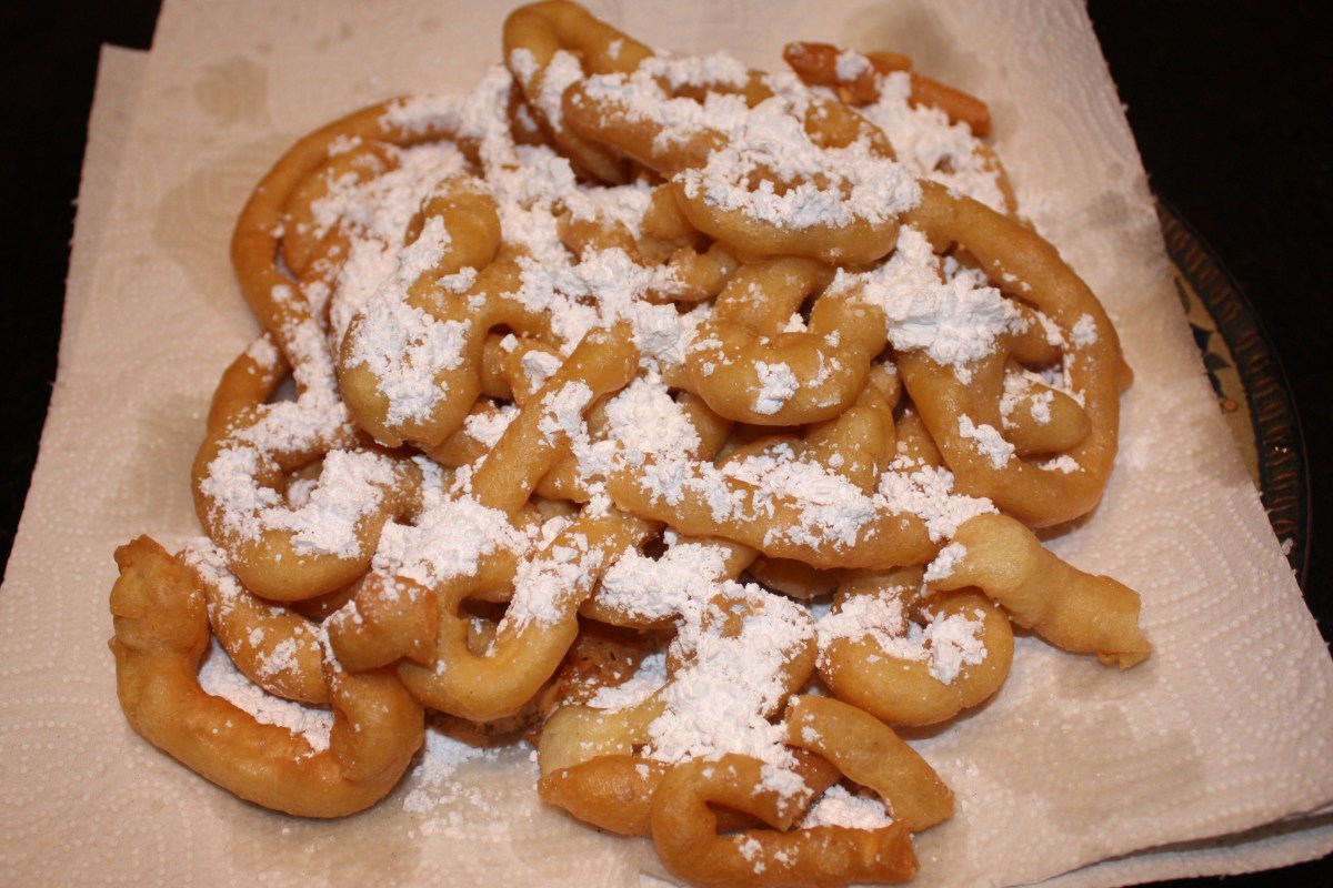 How to Make CarnivalStyle Funnel Cakes at Home Delishably