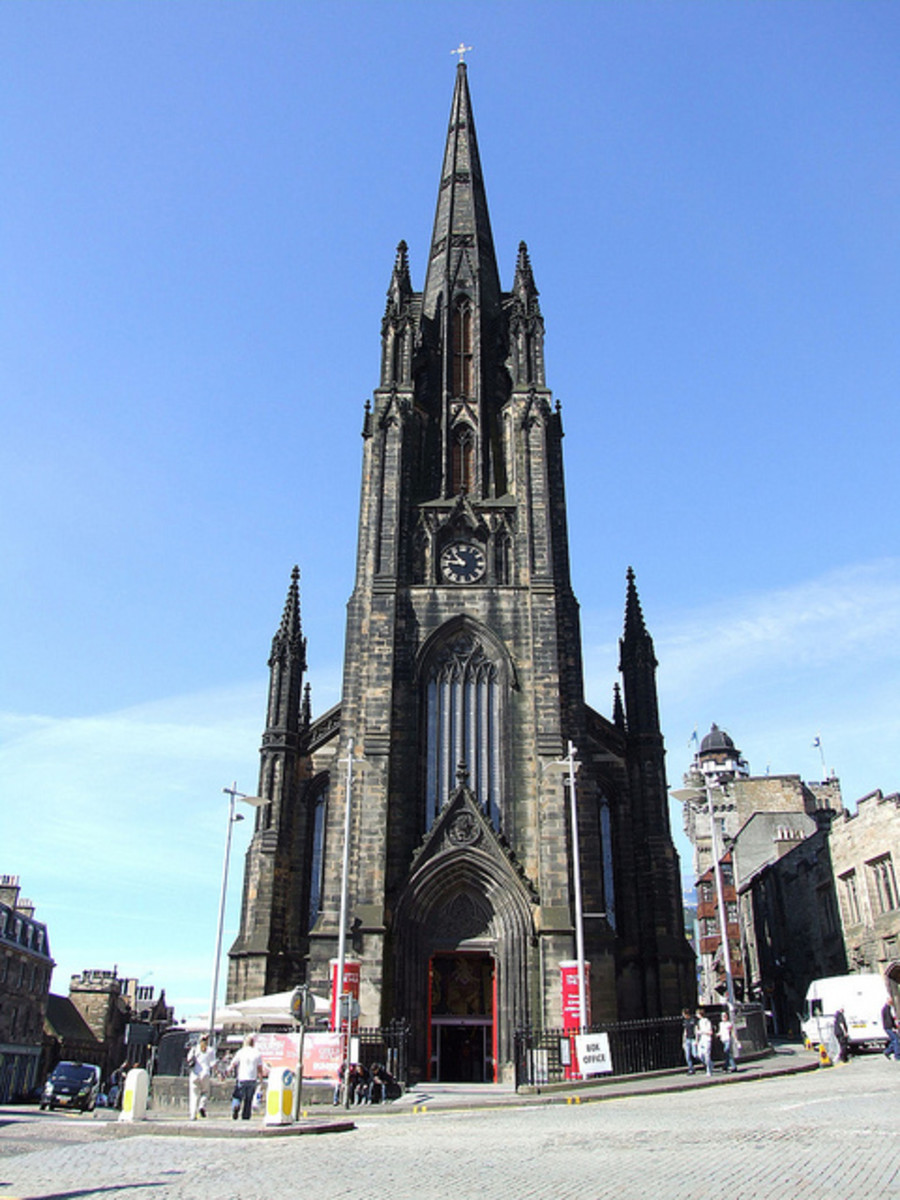 The History and Architecture of Famous Churches in Edinburgh