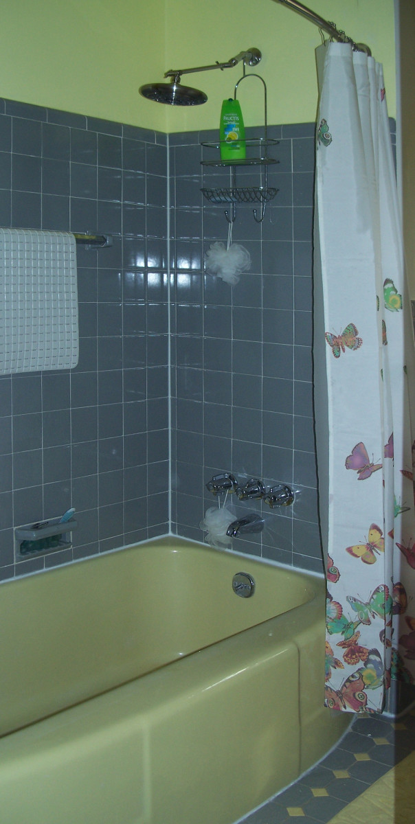 DIY StepbyStep Guide to Remove Shower Doors From a Bathtub Dengarden