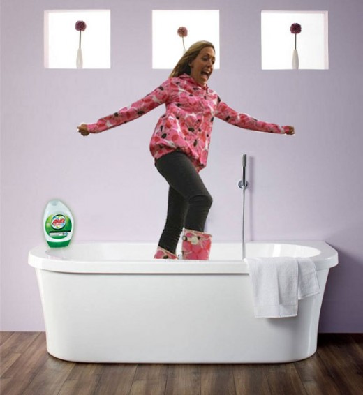 How to wash clothes easily in the bath (save money and lose weight at